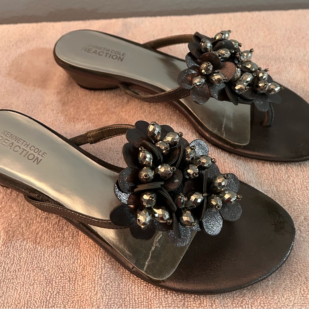 Kenneth Cole Reaction Embellished Brown Sandals